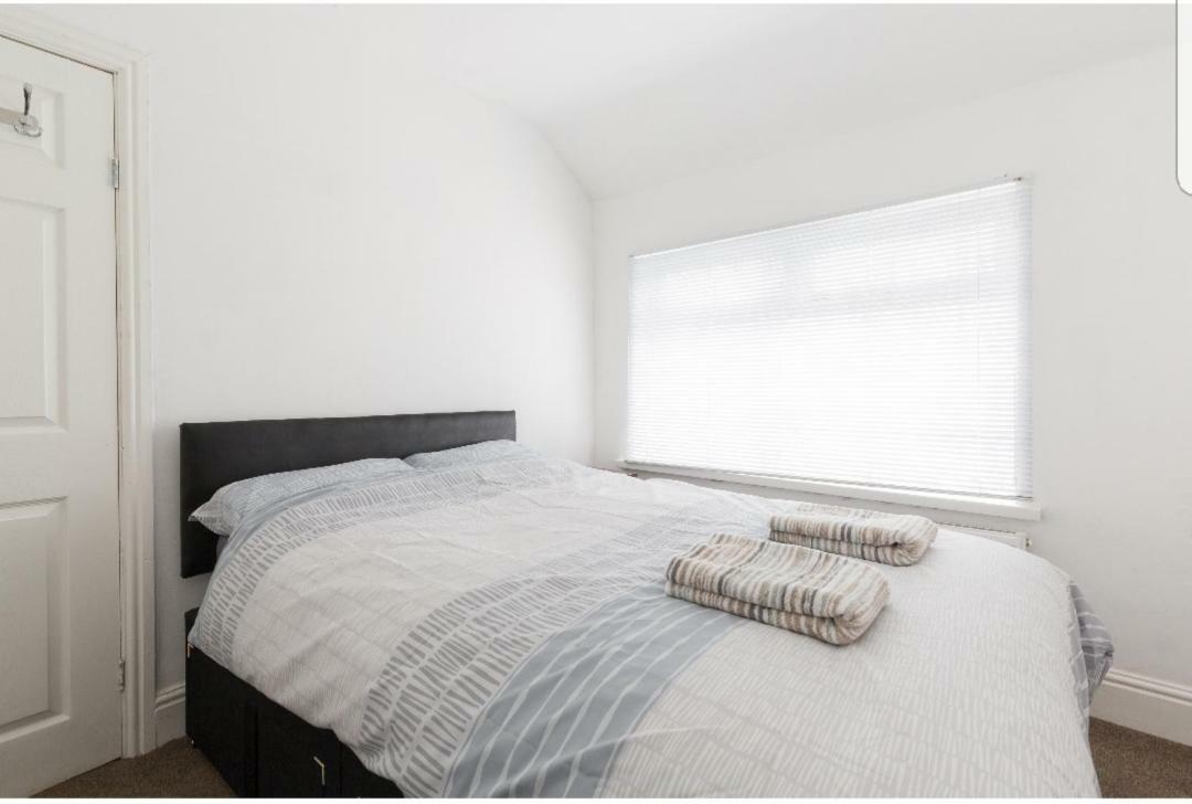 Monyhull Homestay - Near City Centre Kingsheath Nia Nec Bhx برمنغهام المظهر الخارجي الصورة